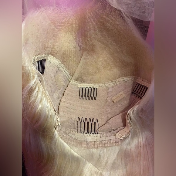 13x6 26 inch HD lace frontal wig - Picture 4 of 4